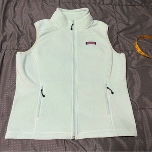 Vineyard vines sea foam green fleece vest size medium